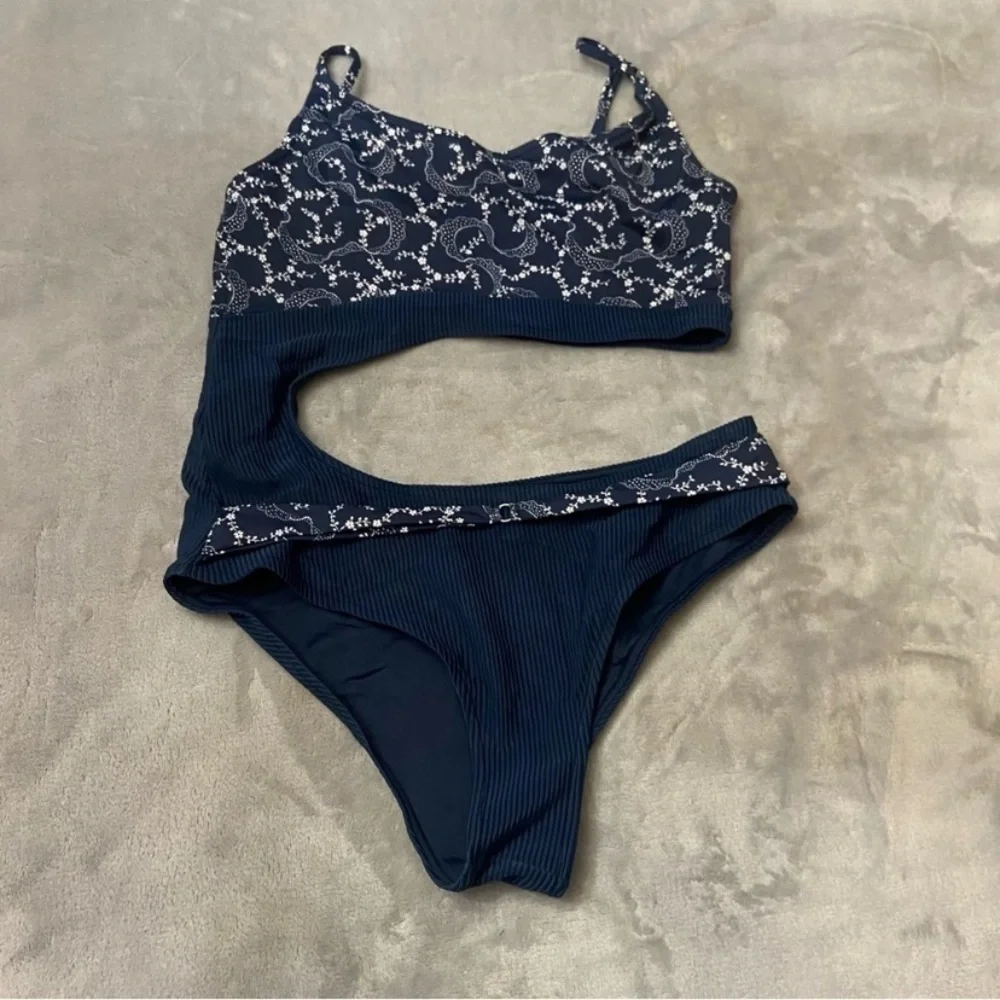 New! Frankie’s Bikinis Thea Ribbed One-piece Swimsuit navy blue 3926
